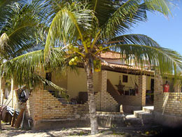 Canoa Quebrada : Casa a venda com 2 suites e mezzanine